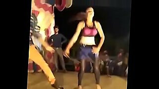 free porn saree unfolding blouse opening full nude boob suc