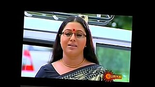 tamil actress boobs touch