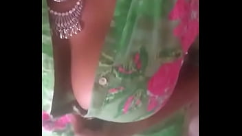 tamil aunty sex latha aunty sex housewife saree