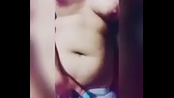 slut sweetariaa flashing boobs on live webcam find6 xyz