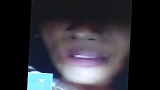 super hot desi babe putting up a show on webcam